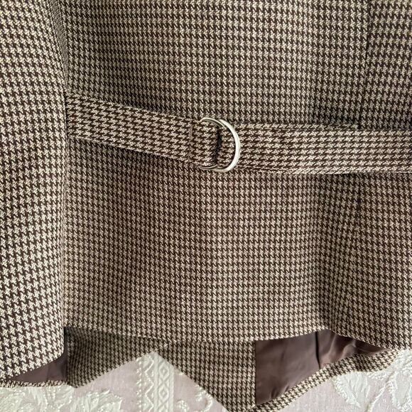 Belle Poque Women's Brown and Tan Vest - Picture 7 of 8